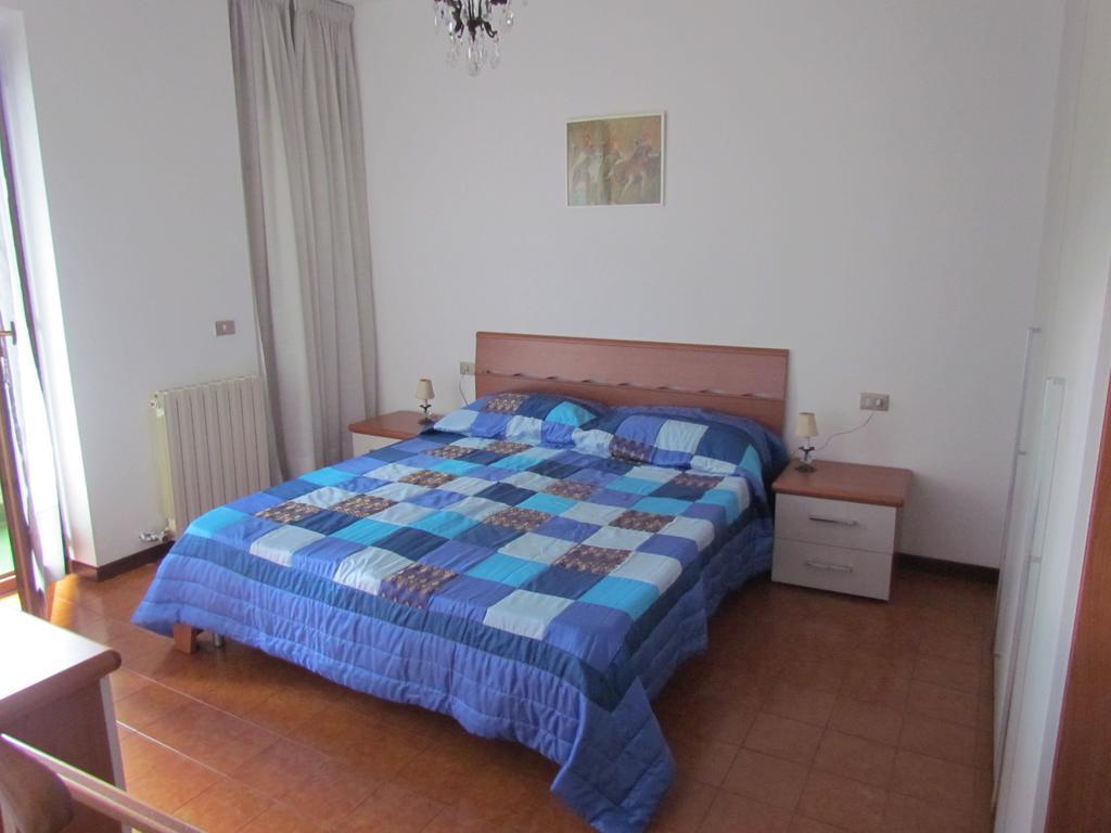 Appartamento Bilocale Dante Stresa Pokoj fotografie